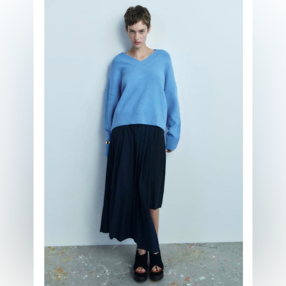Zara Light Blue V-Neck Oversized Sweater